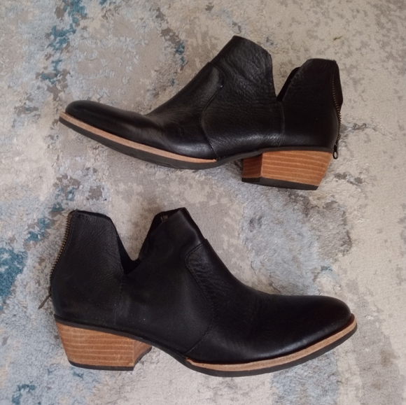 Kork- Ease size 8.5 Black Leather Ankle Boots Booties - Picture 8 of 13